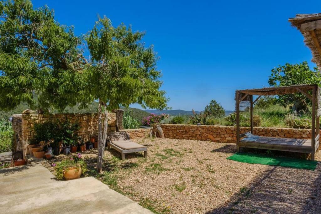Casa Ibicenca En Cala D´hort *